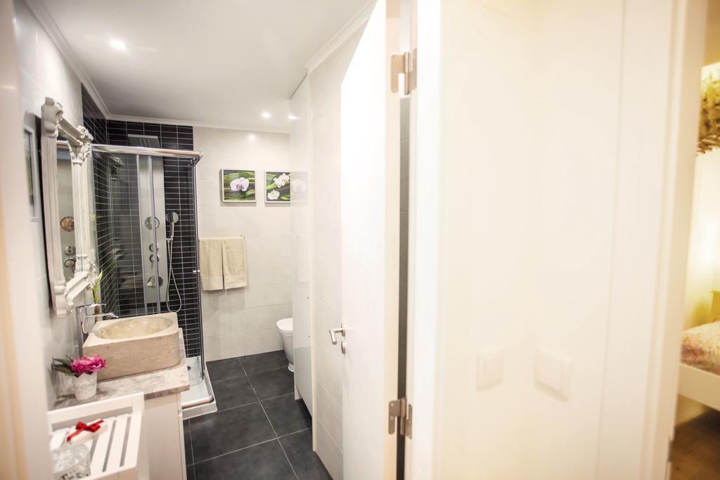 Typical Bairro Alto Apartment Lisboa Exterior foto